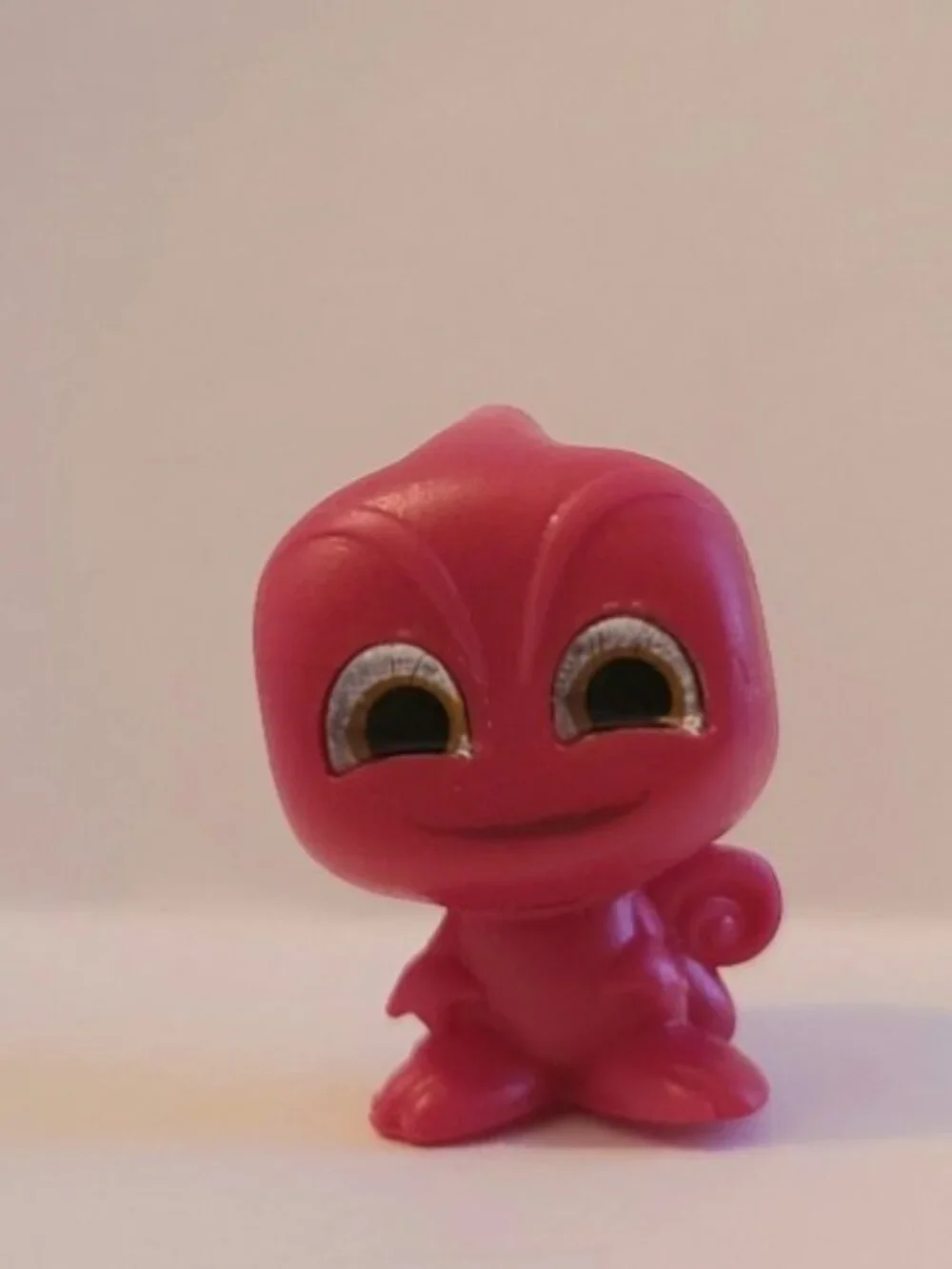 Series 2 Moose: Pascal Red from Tangled Disney Doorables
